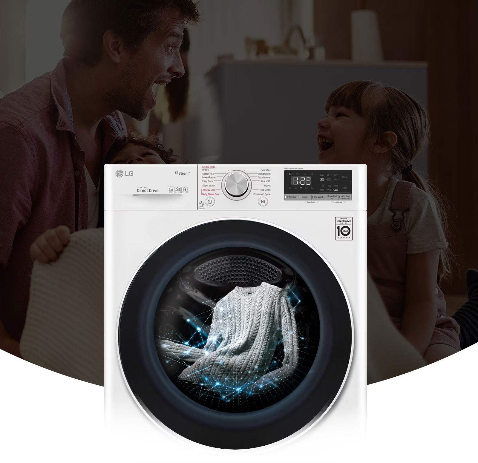Máy giặt cửa trước LG màu trắng với công nghệ Steam và Inverter Direct Drive, áo len bên trong lồng giặt